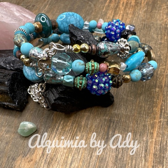 turquoise blue crystals and gold layered maximalist adjustable beaded bracelet - Picture 1 of 5
